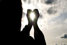 PG娱乐：[F1]维斯塔潘SQ1首个飞行圈 两段刷紫.